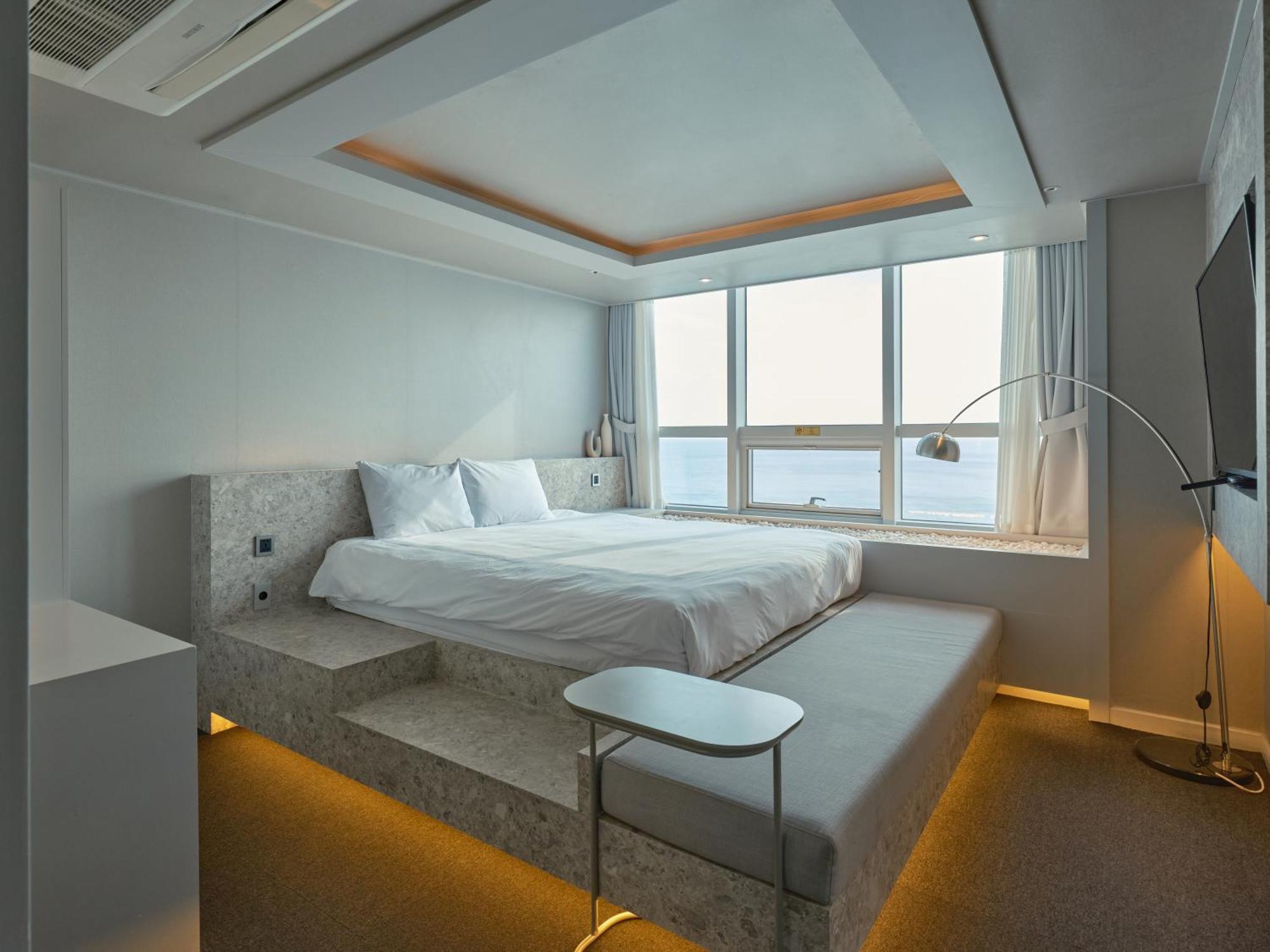 בוסאן Uh Suite The Haeundae מראה חיצוני תמונה